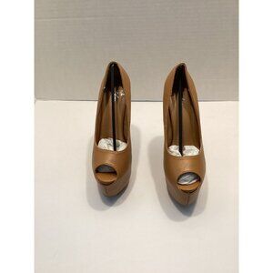 AMI CLUBWEAR CAMEL HEELS SIZE 7